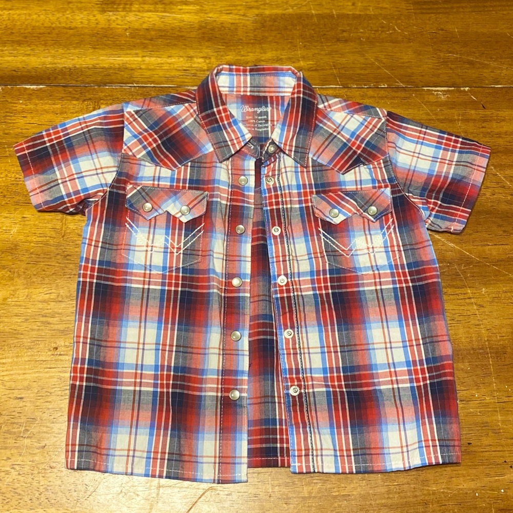 Wrangler plaid pearl snap shirt